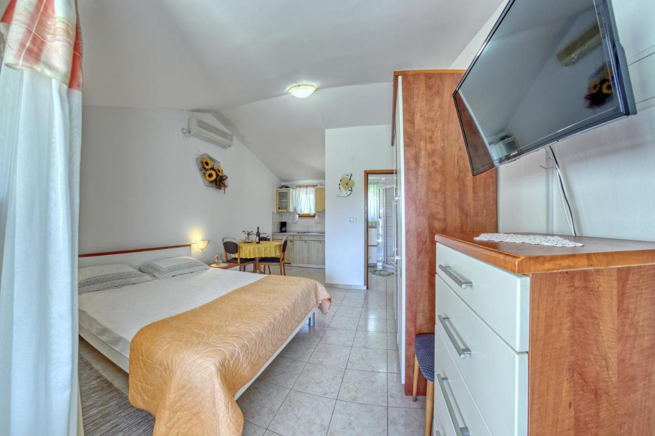 Apartmets Slavica 1644 Banjole Dış mekan fotoğraf
